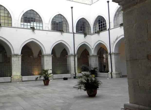 chiostro