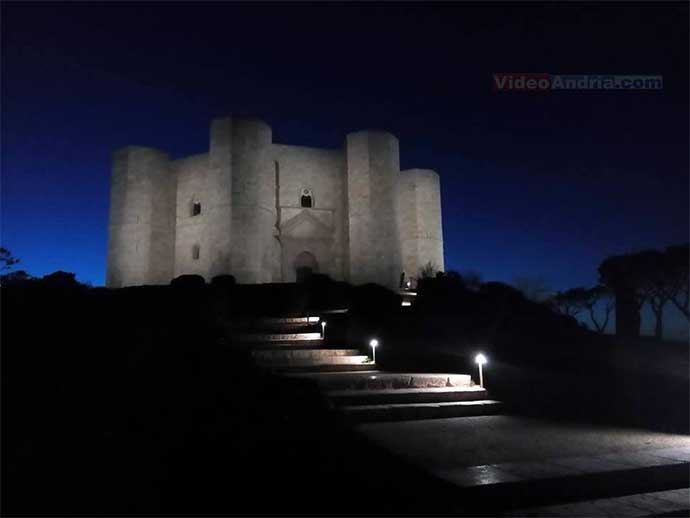 castel-del-monte-di-notte-andria