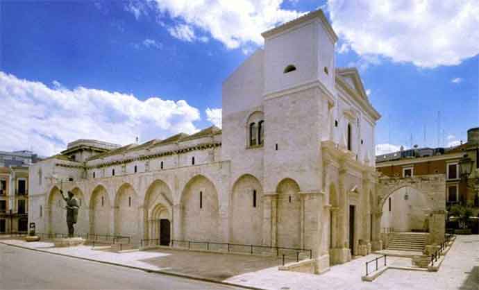 foto-barletta-eraclio-chiesa-san-sepolcro