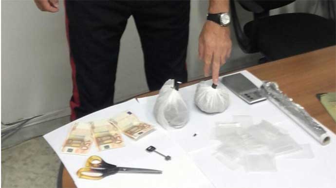 andria-32enne-spaccia-droga-nonostante-ai-domiciliari-arrestato-dai-carabinieri