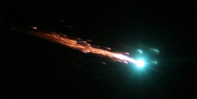 bolide-luminoso-stella-cadente-meteorite-