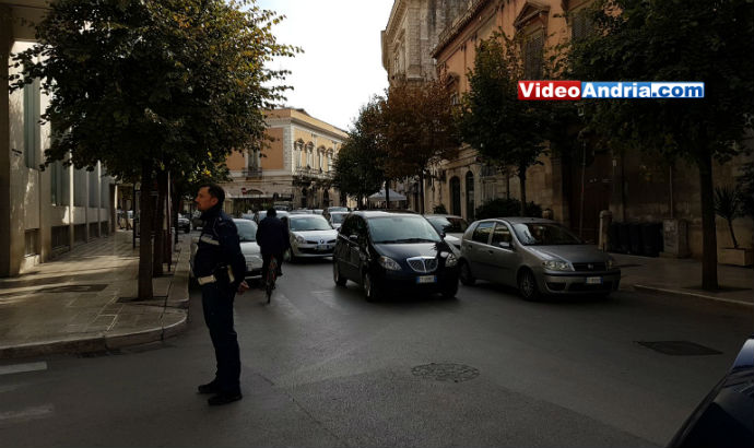 vigili urbani via alcide de gasperi polizia municipale Andria