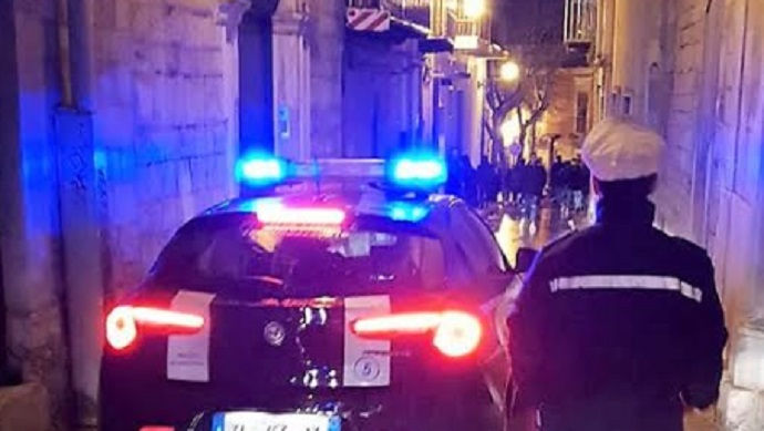 controlli polizia municipale locale andria centro storico