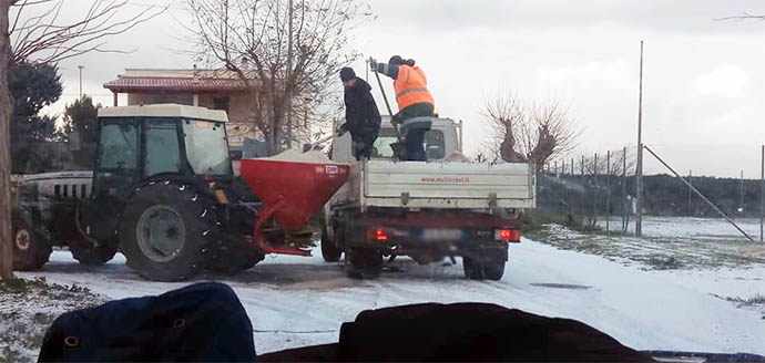 neve ad andria spargisale in azione