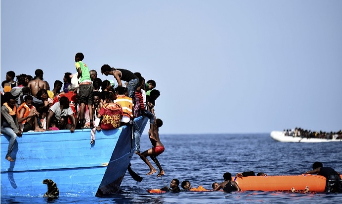 migranti mare barconi