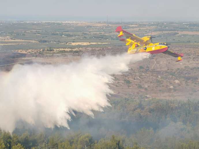 canadair murgia castel del monte