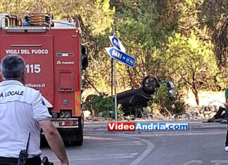 Andria, tragedia sfiorata a Castel del Monte: scontro tra una moto e un’auto